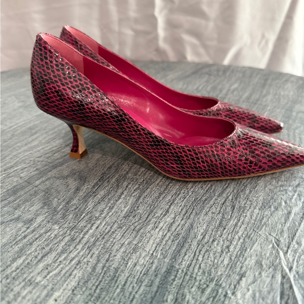 Manolo Blahnik Pink Snakeskin Heels NWOT